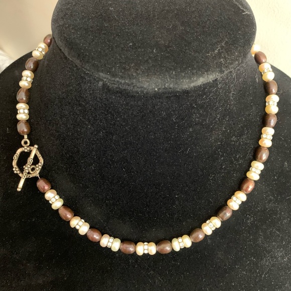 Pearl Necklace - Picture 5 of 7